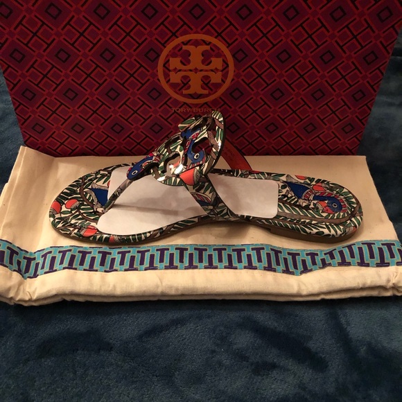 Tory Burch- Miller Printed Patent Leather Sandals - Picture 3 of 5